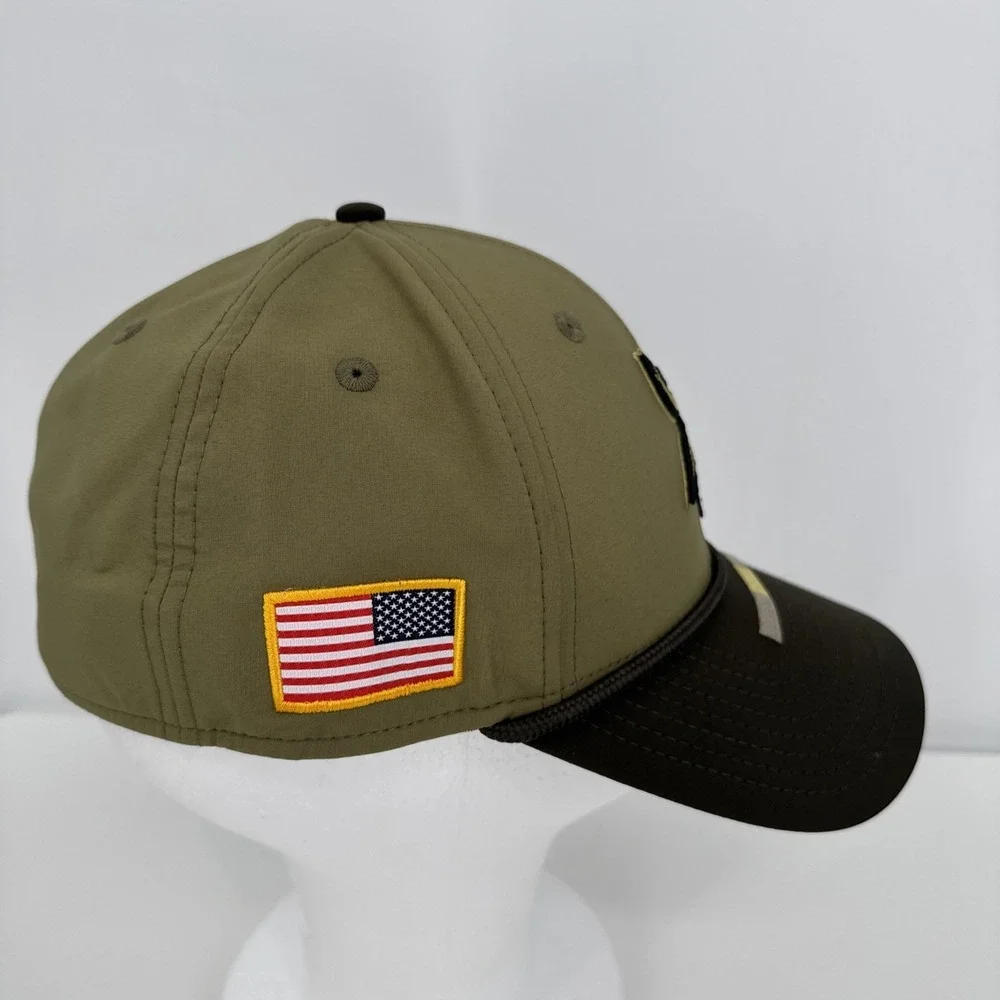New Era 39Thirty Minnesota Vikings 2025 Salute To Service Hat Medium-Large‎ NWT